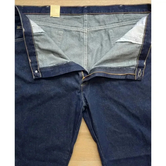 Wrangler Rugged Wear Men's Classic Fit Denim Jeans 48x30 NEW WITH TAGS - Picture 6 of 9